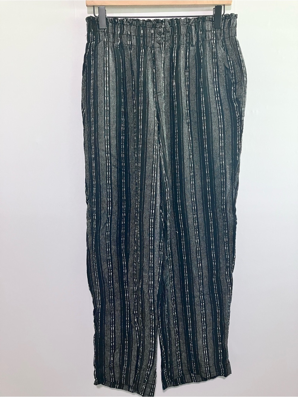Briggs Linen Blend Pull On Black & White Pants Size Medium